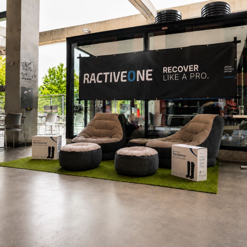 Revive Active Recovery Boots – Detailaufnahme der Kompressionstechnik